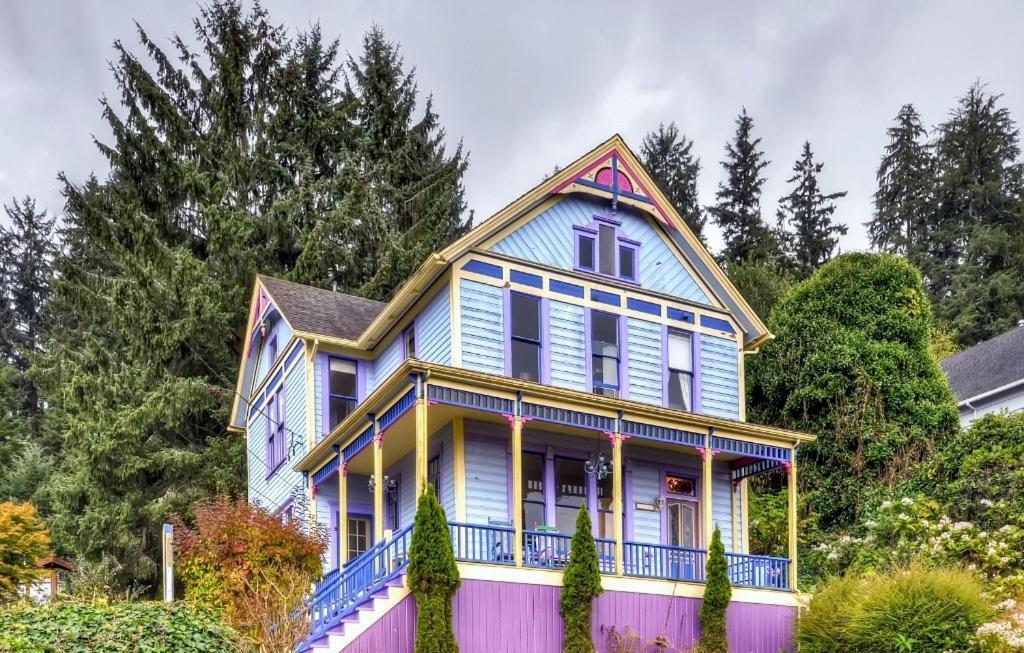 Astoria Painted Lady Historic Apt With River View! Exterior photo